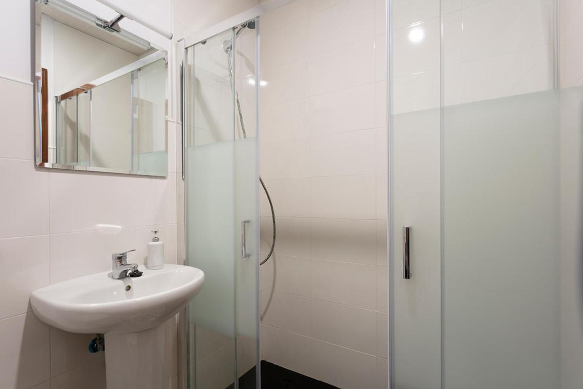 Pelicano Urban Apartment Севилья Экстерьер фото
