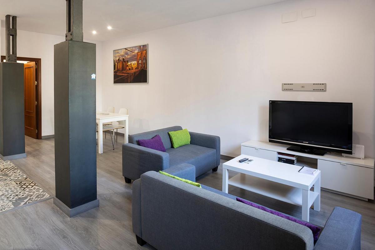 Pelicano Urban Apartment Севилья Экстерьер фото