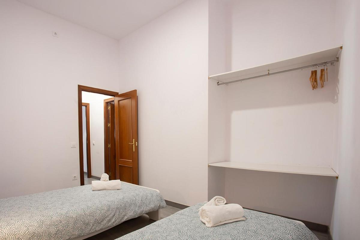 Pelicano Urban Apartment Севилья Экстерьер фото