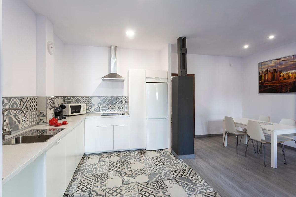 Pelicano Urban Apartment Севилья Экстерьер фото