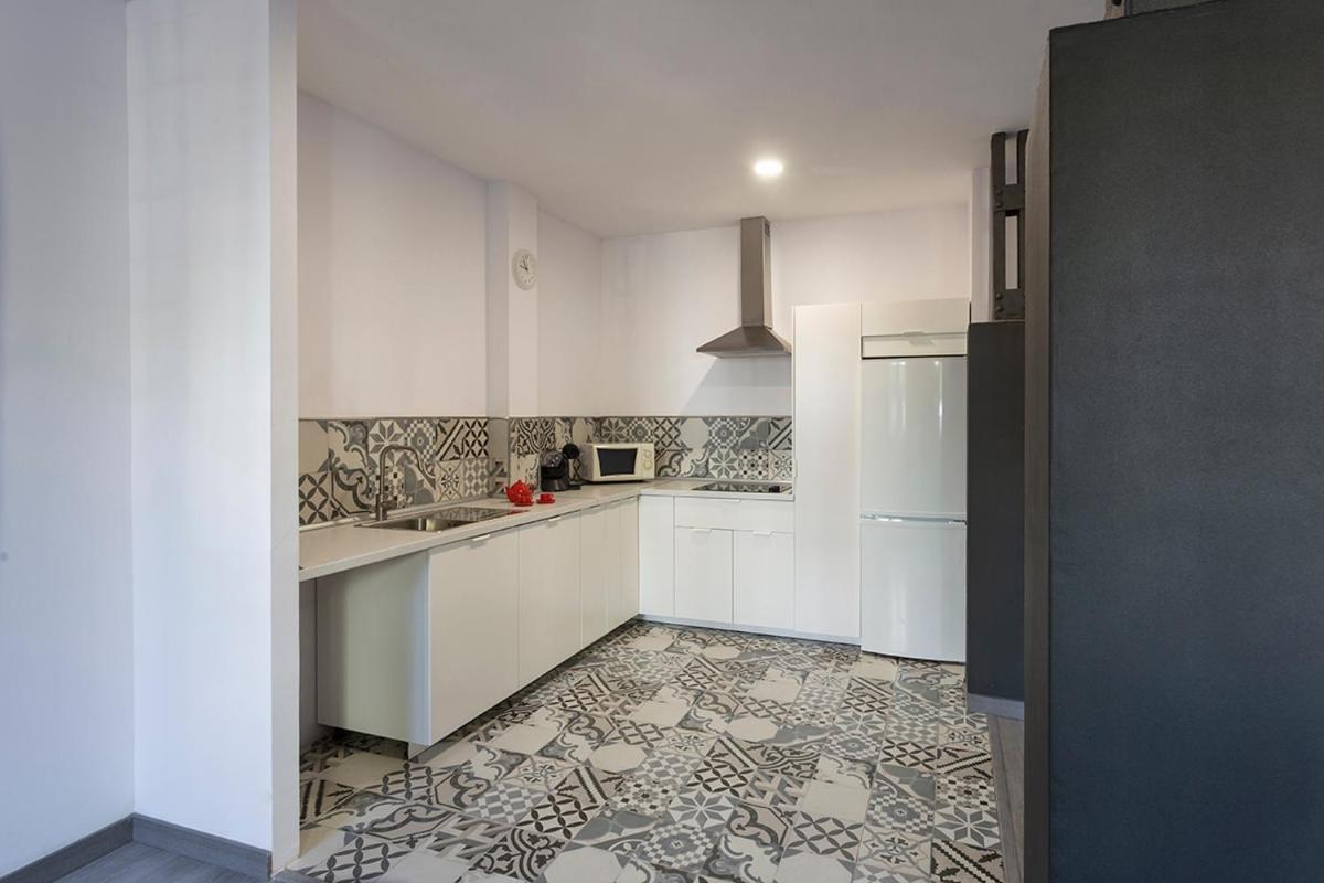 Pelicano Urban Apartment Севилья Экстерьер фото