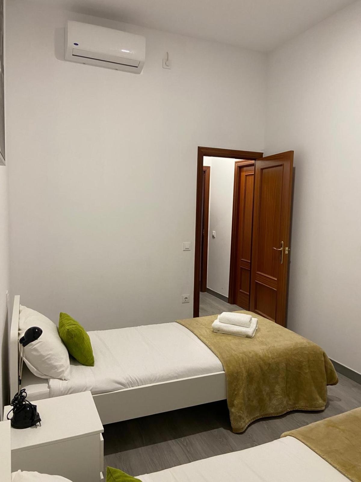 Pelicano Urban Apartment Севилья Экстерьер фото